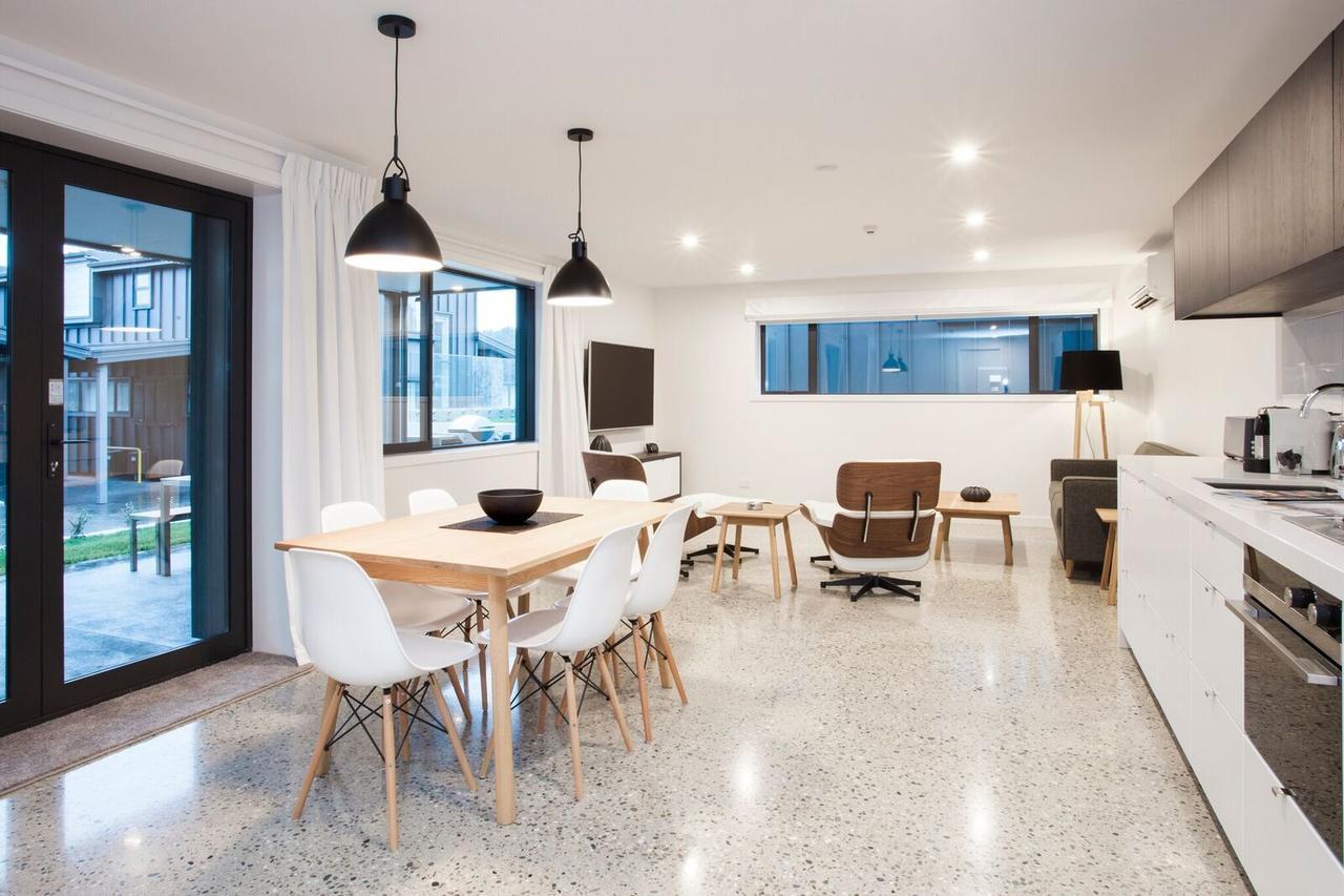 Dungarvon Street Apartments วานากา ภายนอก รูปภาพ