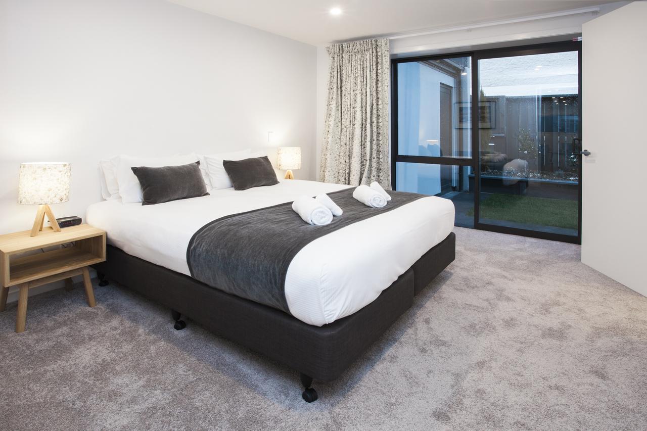 Dungarvon Street Apartments วานากา ภายนอก รูปภาพ