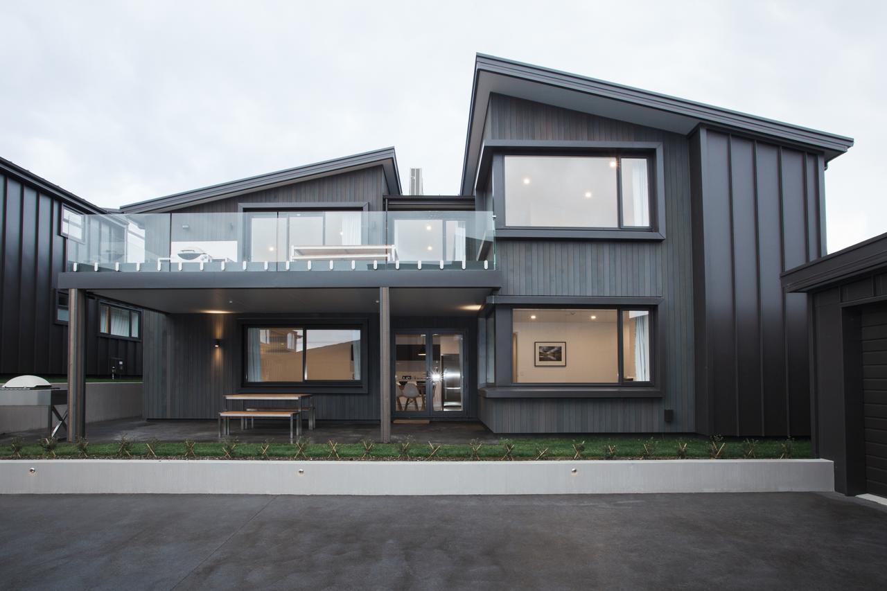 Dungarvon Street Apartments วานากา ภายนอก รูปภาพ