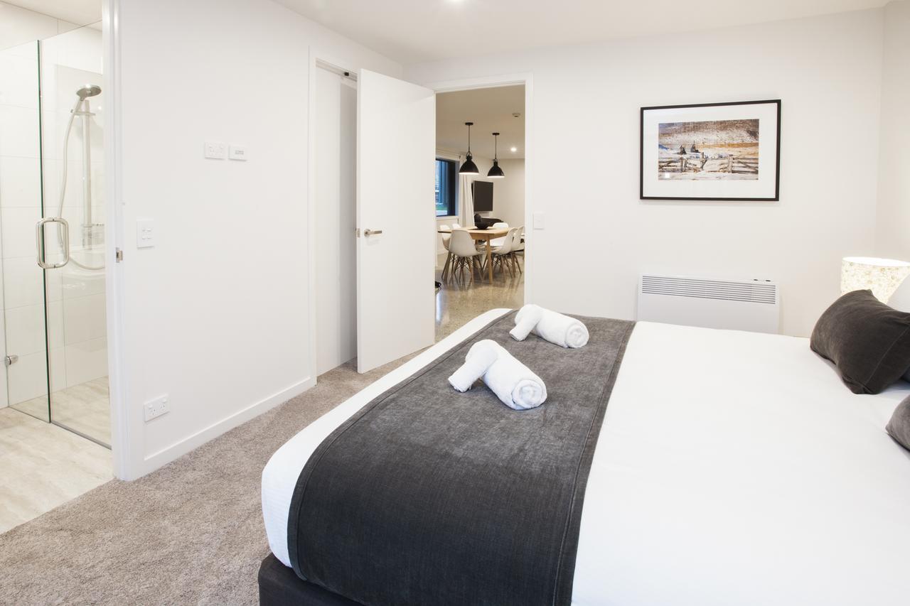 Dungarvon Street Apartments วานากา ภายนอก รูปภาพ